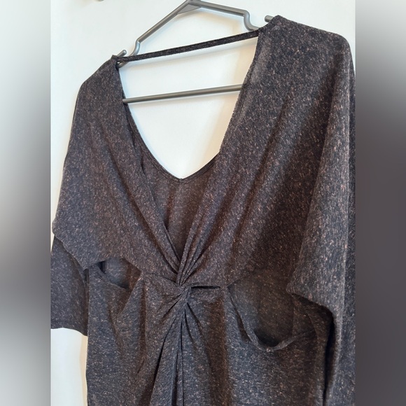 Top t-shirt Sparkle & Fade Urban Outfitters dos nu torsadé open back cover up - Picture 4 of 6